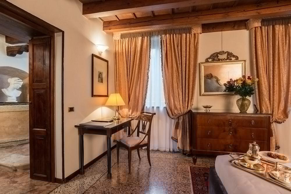 Hotel Villa Del Quar サン・ピエトロ・イン・カリアーノ エクステリア 写真