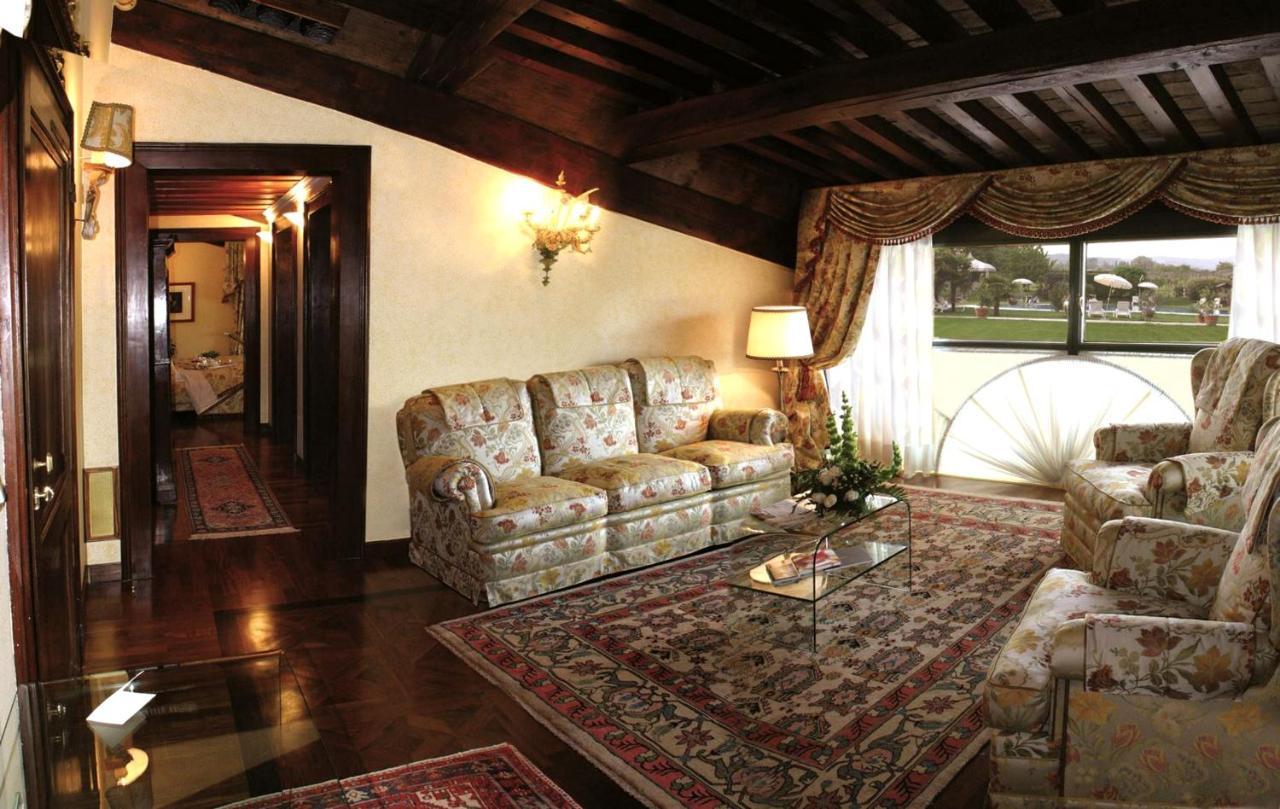 Hotel Villa Del Quar サン・ピエトロ・イン・カリアーノ エクステリア 写真